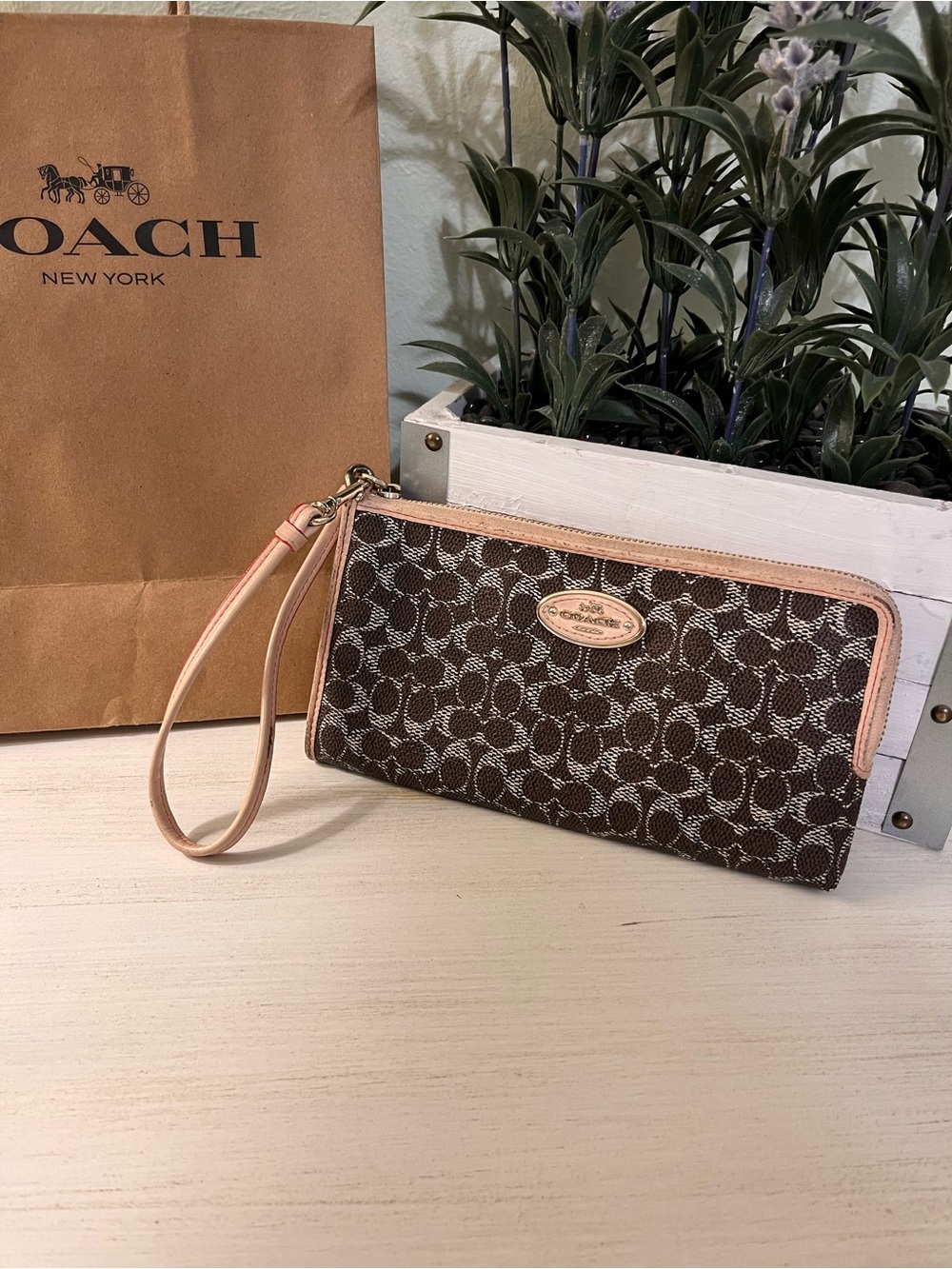 Coach L-Zip Zippy Wallet Wristlet Embossed Signature Canvas Saddle/Apricot Color